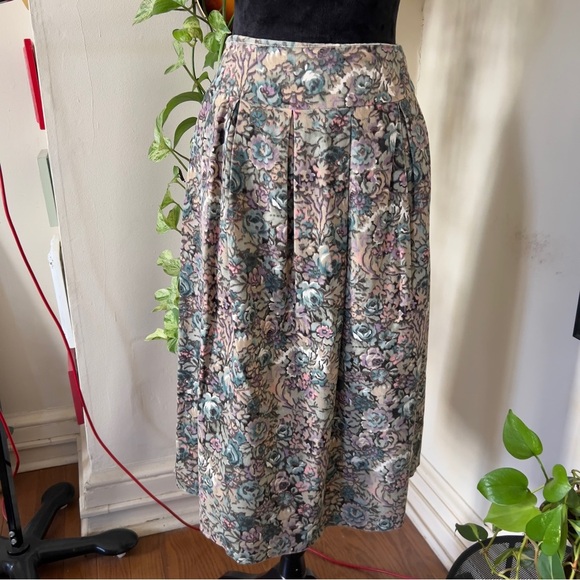 Vtg 80s Russ Petites Dusty Floral Skirt - Union Made - Size 12 - Picture 1 of 7